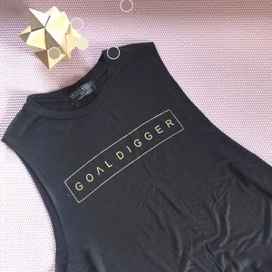 neoclassics | goaldigger tee